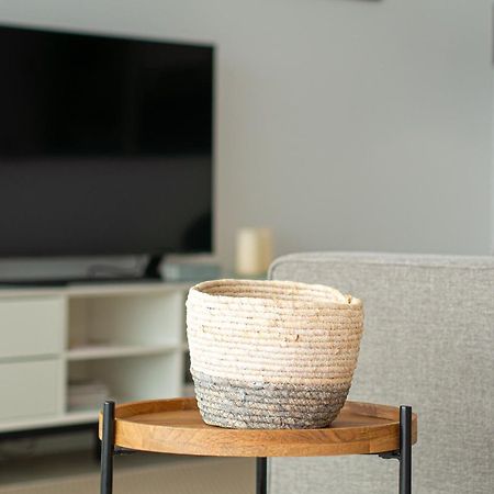 South Bay 2354 Apartment เอสเตโปนา ภายนอก รูปภาพ